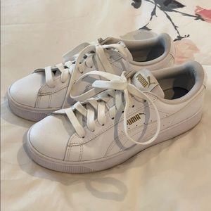 Super cute white puma influencer lifts 6.5 6